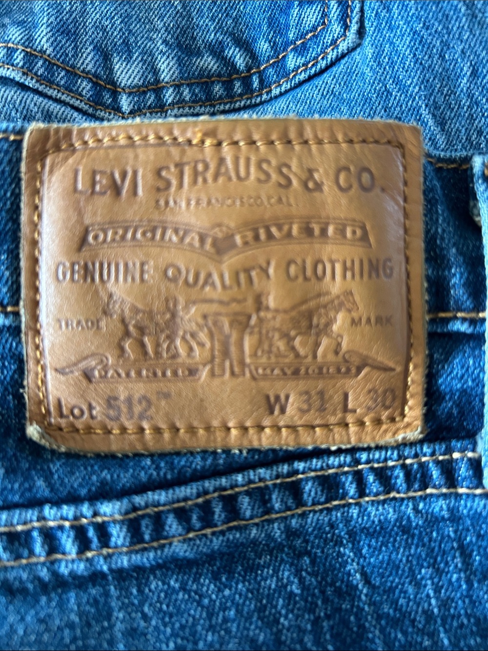 Triple Levi’s Bundle - Picture 3 of 6